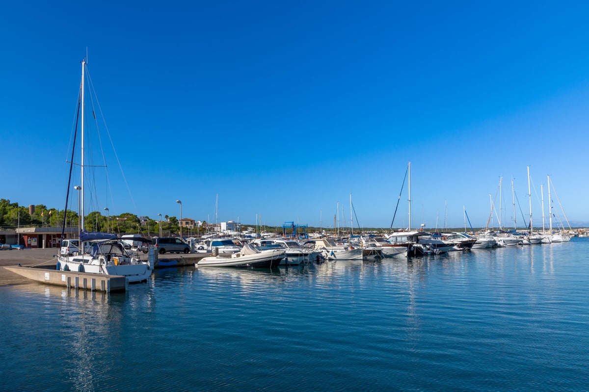 Beautiful waterfront marina with boats in a Florida coastal community